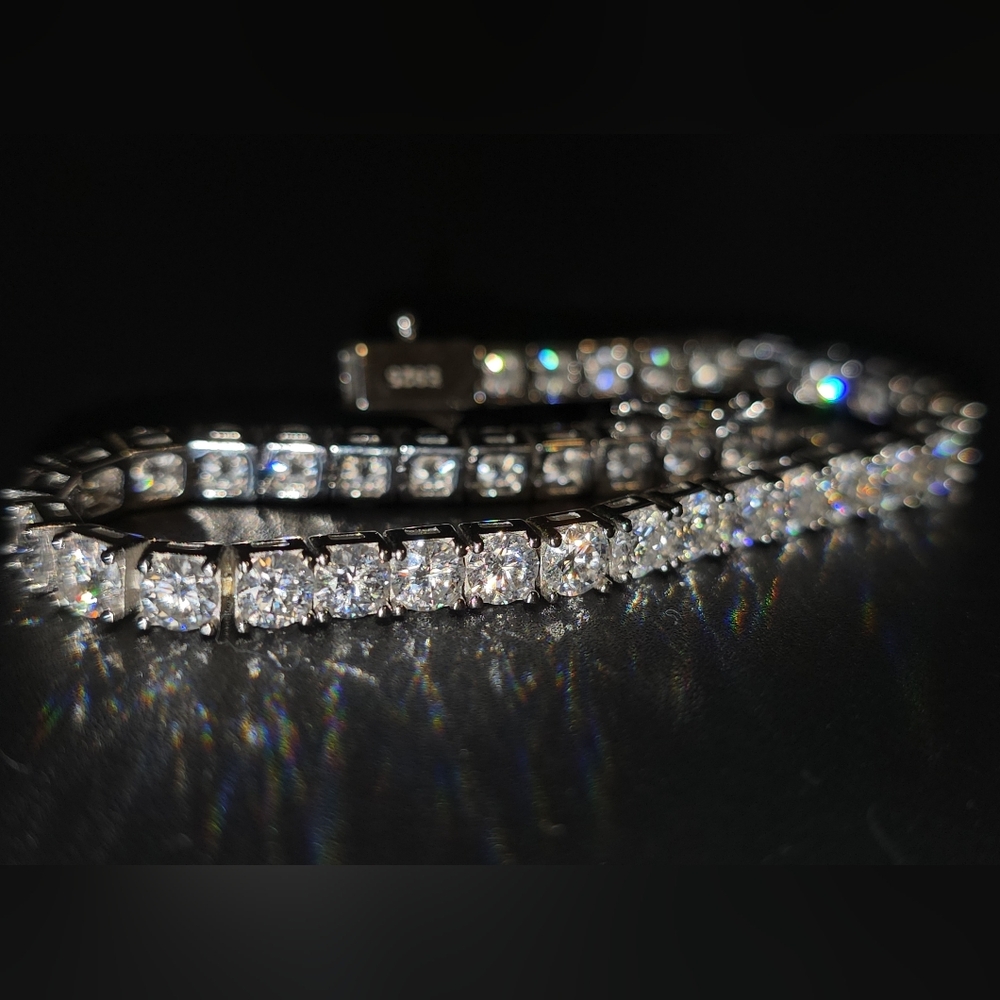 ✨ 4mm Fire Moissanite Tennis Bracelet – S925 Solid Silver (6 Inch) ✨